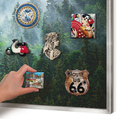 Pizarra para imanes de viajes en color plata Bosque misterioso