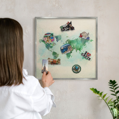 Pizarra magnética para souvenirs de viajes con marco plateado Mapa del mundo