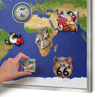 Pizarra magnética para souvenirs de viajes con marco plateado Cartografiando el mundo