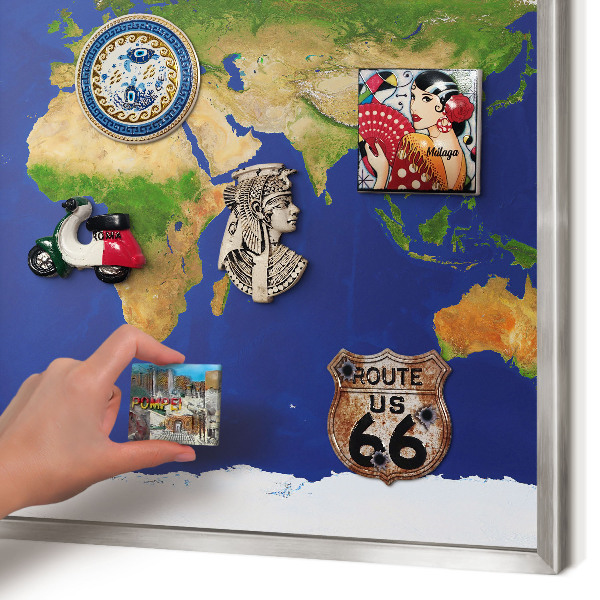 Pizarra magnética para souvenirs de viajes con marco plateado Cartografiando el mundo