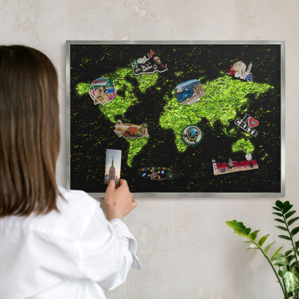 Pizarra para imanes de viajes en color plata Mapa verde