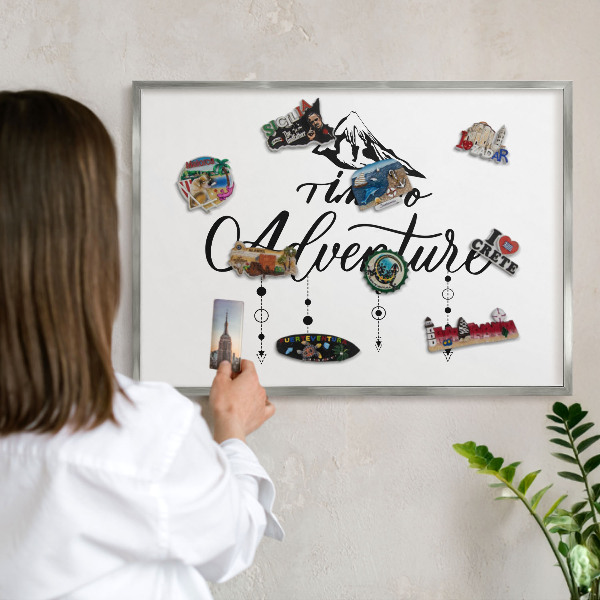 Pizarra para imanes de viajes en color plata Aventura en la montaña