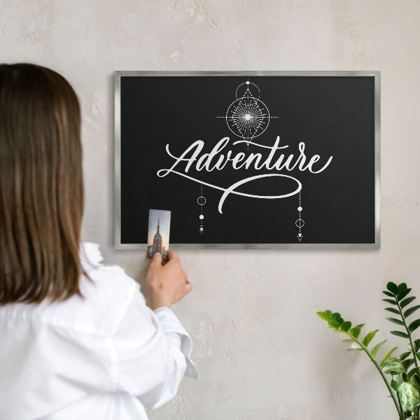 Pizarra magnética para souvenirs de viajes con marco plateado Inspiración para viajar