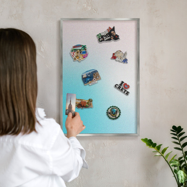 Pizarra magnética para souvenirs de viajes con marco plateado Abstracción en tonos pastel