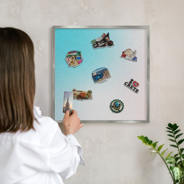 Pizarra magnética para souvenirs de viajes con marco plateado Abstracción en tonos pastel