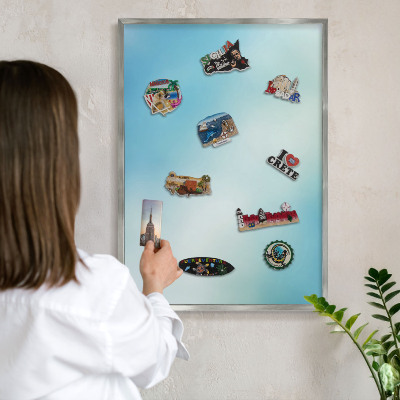 Pizarra para imanes de viajes en color plata Cielo azul