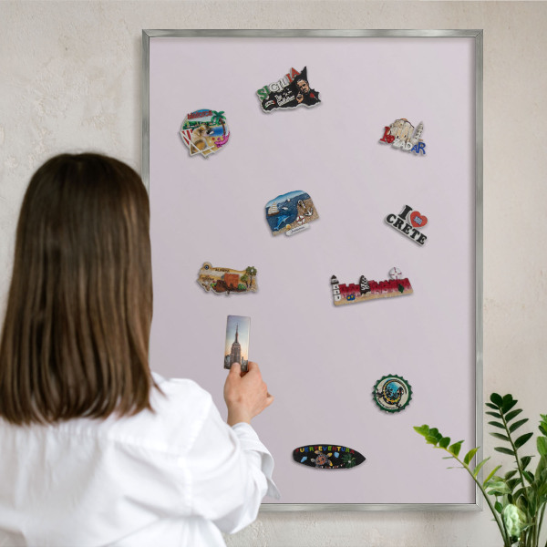 Pizarra para imanes de viajes en color plata Lila claro
