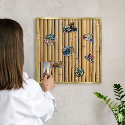Tablero para imanes decorativo con marco dorado Patrón de bambú