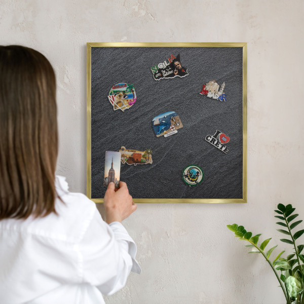 Tablero para imanes decorativo con marco dorado Textura gris