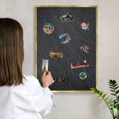 Tablero para imanes decorativo con marco dorado Textura gris