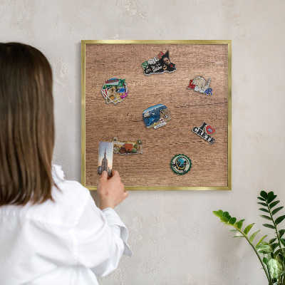 Pizarra magnética de pared en color oro Textura de madera