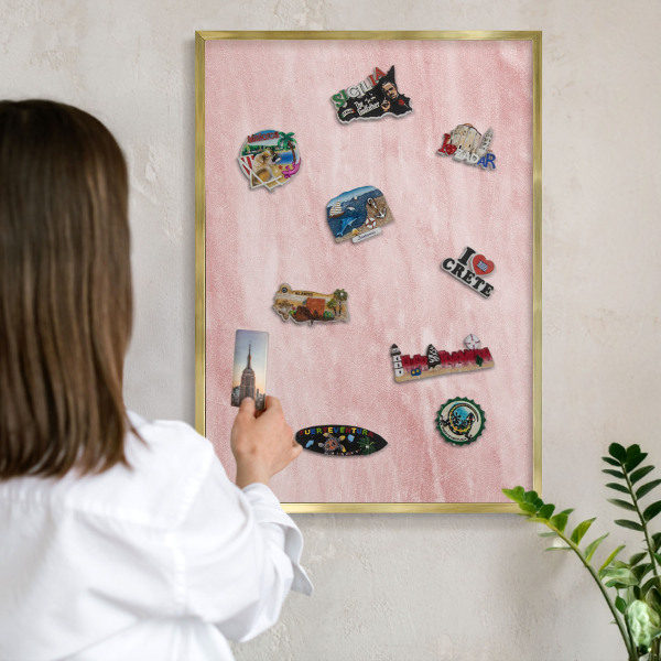Tablero para imanes decorativo con marco dorado Textura rosa
