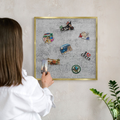 Pizarra magnética de pared en color oro Superficie gris