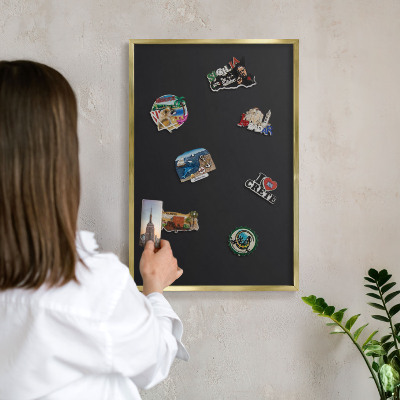 Tablero para imanes decorativo con marco dorado Negro