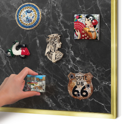 Tablero para imanes decorativo con marco dorado Mármol negro
