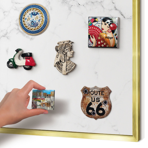 Tablero para imanes decorativo con marco dorado Patrón de mármol