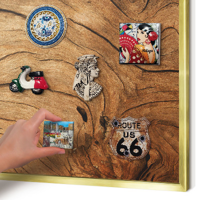 Tablero para imanes decorativo con marco dorado Veta de madera