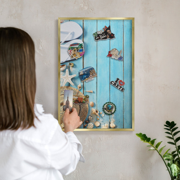 Pizarra magnética de pared en color oro Ambiente vacacional