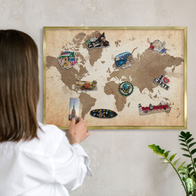 Pizarra magnética de pared en color oro Mapa del mundo