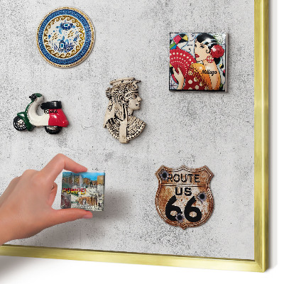 Tablero para imanes decorativo con marco dorado Hormigón crudo