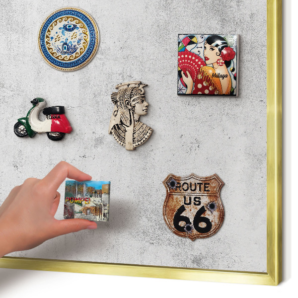 Tablero para imanes decorativo con marco dorado Hormigón crudo