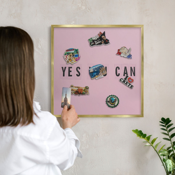 Pizarra magnética de pared en color oro Motivación cada día