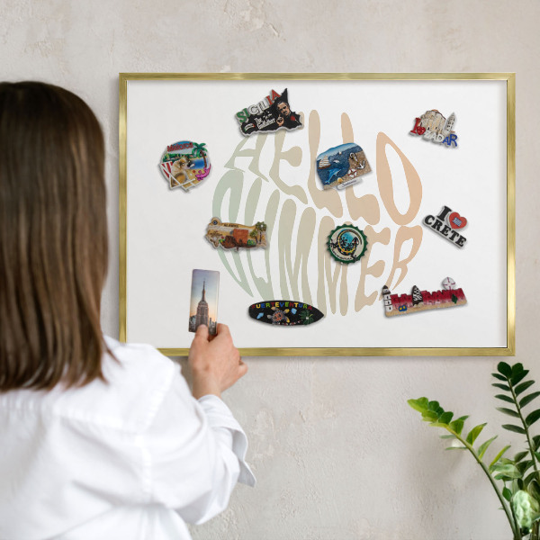 Pizarra magnética de pared en color oro Hola verano