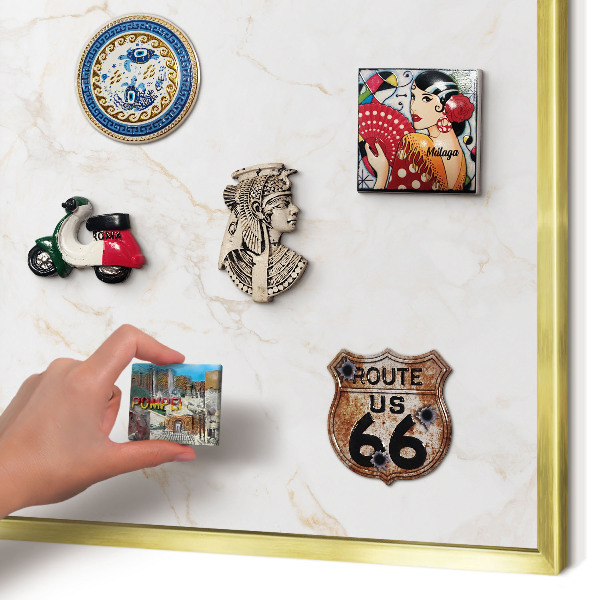 Pizarra magnética de pared en color oro Elegancia del mármol