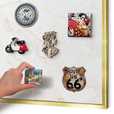 Pizarra magnética de pared en color oro Elegancia del mármol