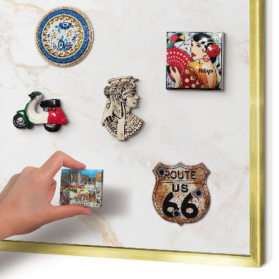 Pizarra magnética de pared en color oro Elegancia del mármol