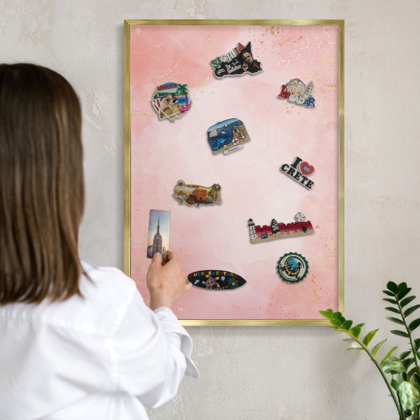 Pizarra magnética de pared en color oro Elegancia sutil