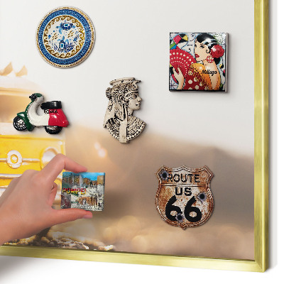 Pizarra magnética de pared en color oro Viajes retro