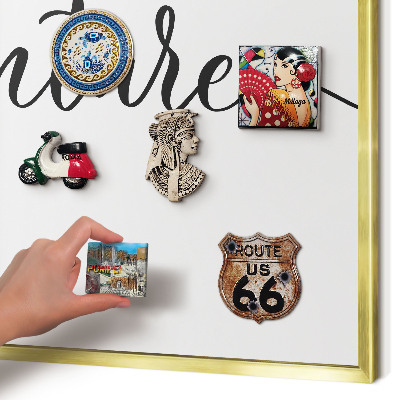 Tablero para imanes decorativo con marco dorado Aventura escrita