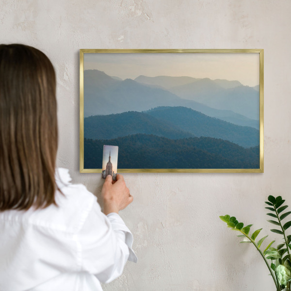 Pizarra magnética de pared en color oro Vistas a la montaña