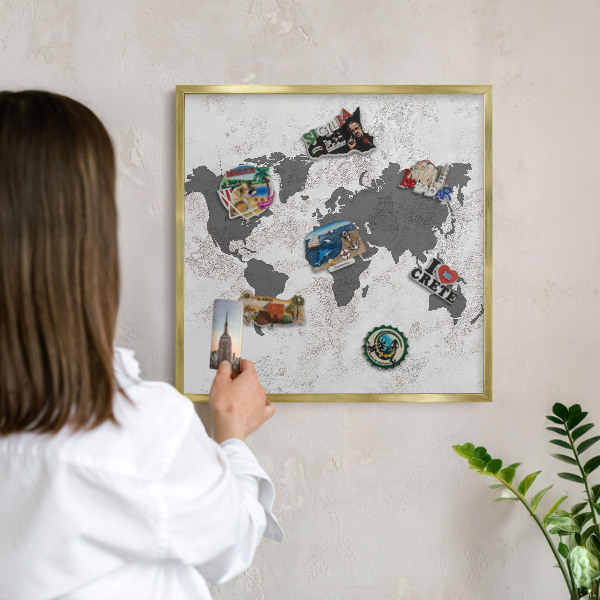 Pizarra magnética de pared en color oro Mapa del mundo
