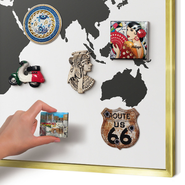 Pizarra magnética de pared en color oro Mapa del mundo