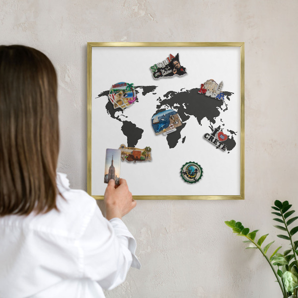 Pizarra magnética de pared en color oro Mapa del mundo