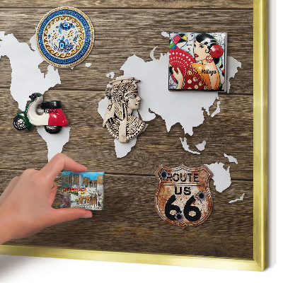 Pizarra magnética de pared en color oro Mapa de madera