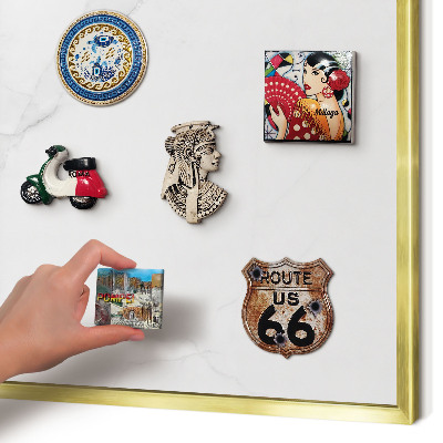 Tablero para imanes decorativo con marco dorado Patrón de mármol