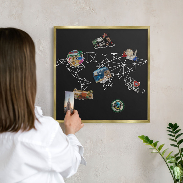 Pizarra magnética de pared en color oro Mapa del mundo