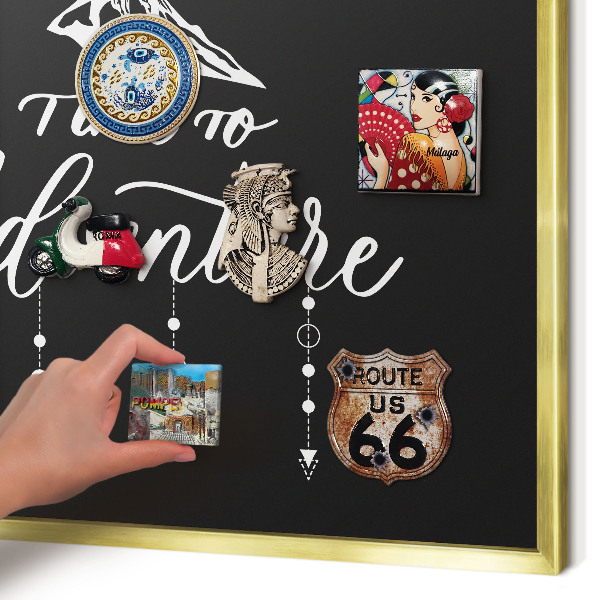 Tablero para imanes decorativo con marco dorado La aventura te espera