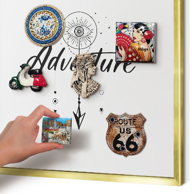 Pizarra magnética de pared en color oro Tema de aventuras
