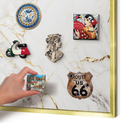Pizarra magnética de pared en color oro Elegancia del mármol