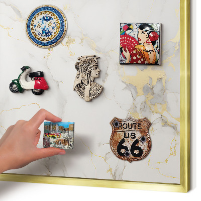 Tablero para imanes decorativo con marco dorado Elegancia delicada