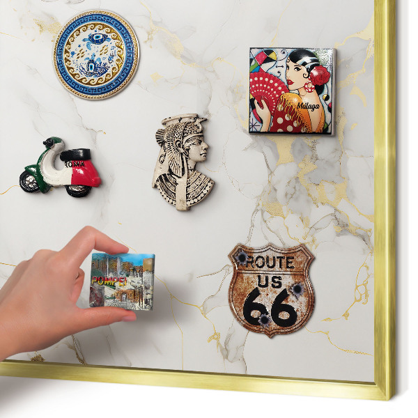 Tablero para imanes decorativo con marco dorado Elegancia delicada