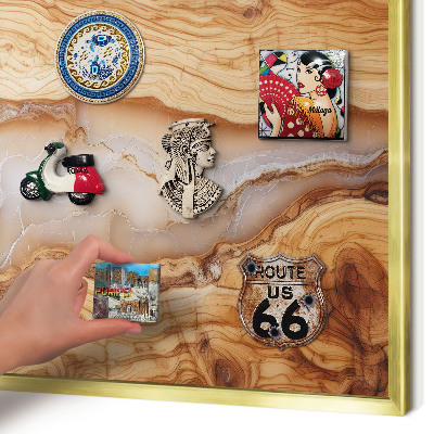 Tablero para imanes decorativo con marco dorado Elegancia de madera