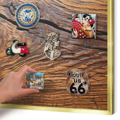 Tablero para imanes decorativo con marco dorado Textura de madera