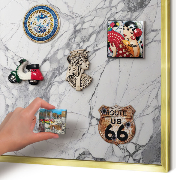 Pizarra magnética de pared en color oro Elegancia del mármol