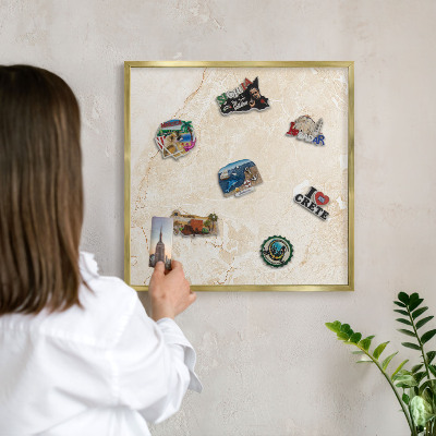 Tablero para imanes decorativo con marco dorado Mármol delicado