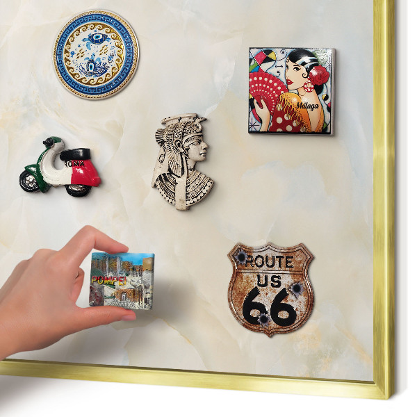 Pizarra magnética de pared en color oro Elegancia sutil